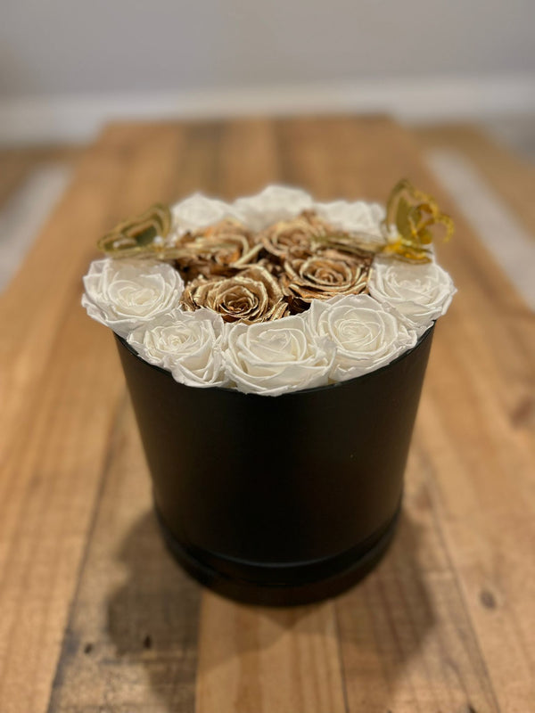 Medium Round Box - Long Lasting Roses